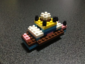 余ったブロックを用いて即興で船を作成
