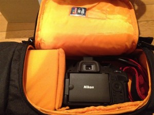 Amazonで一眼レフカメラ用スリングバッグを買ってみた